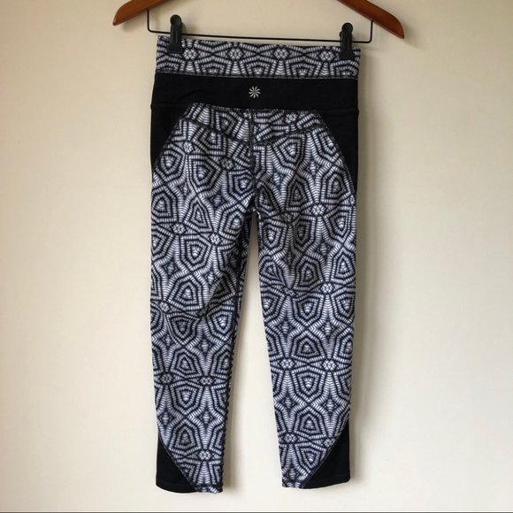 Athleta High Rise Geo Print Chaturanga Leggings XS - Picture 3 of 13